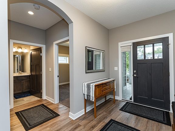 5th image of 2745 Sand Trap Rd SE