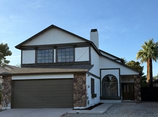 6332 W Mercer Ln, Glendale, AZ 85304
