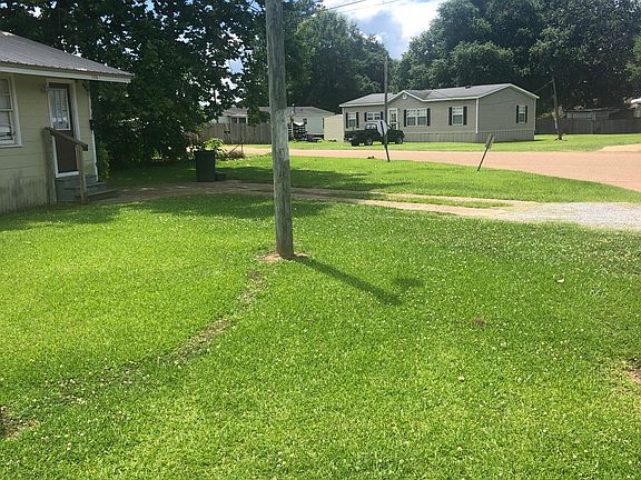 Front Yard/ Driveway