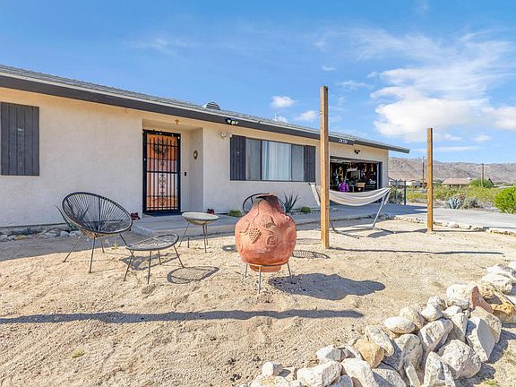 4th image of 74591 Alta Loma Dr