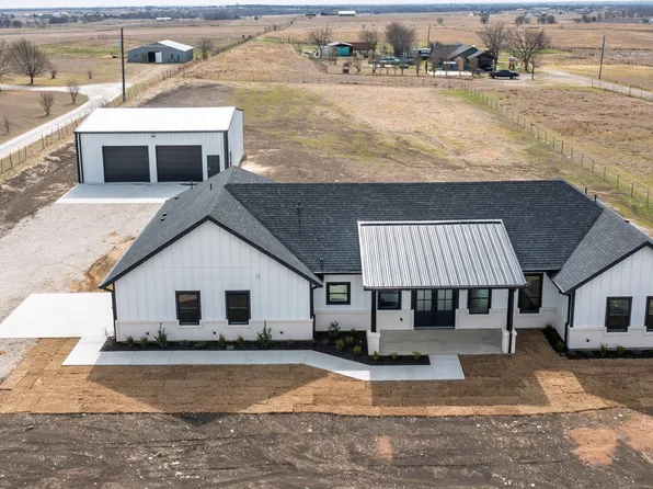 1327 Old Maypearl Rd, Waxahachie, TX 75167