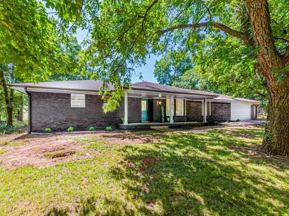 1923 S Elvin Dr, Stillwater, OK 74074