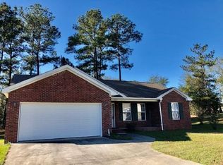 1050 Vangie Ct, Manning, SC 29102