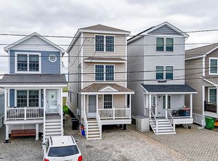 19 Liberty St, Salisbury, MA 01952