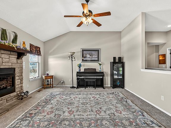 5th image of 5637 S Lexington Avenue