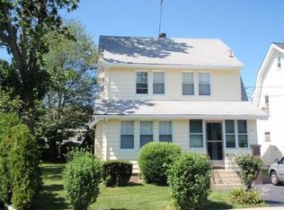 87 Scrivens St, Totowa, NJ 07512