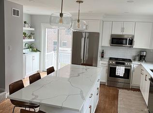 3301 N Racine Ave #3301, Chicago, IL 60657