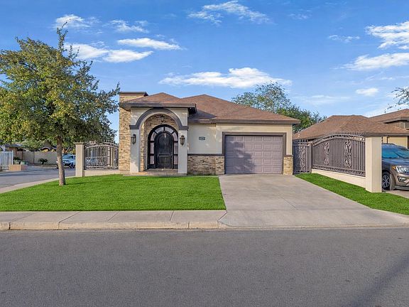 3rd image of 3802 Daniela Loop