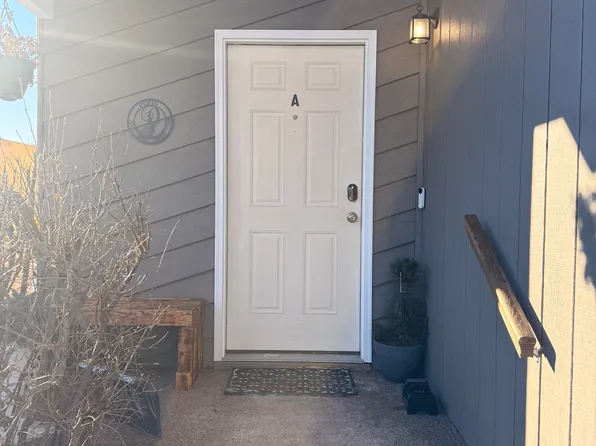 1310 Valley St, Anchorage, AK