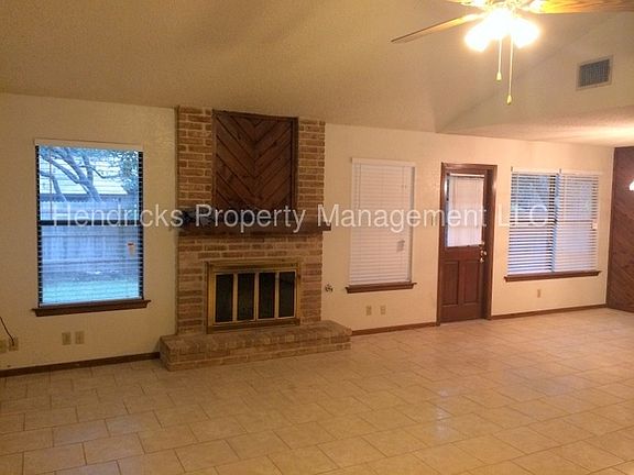 4th image of 4611 Green Willow Woods