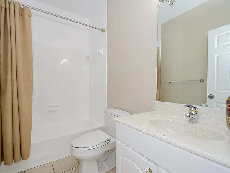 1307 Prospect St — Photo 34