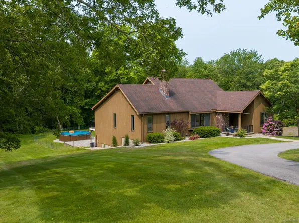 64 Attawanhood Trail, Hebron, CT 06231