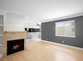 7045 Woodley Ave UNIT 212, Van Nuys, CA 91406