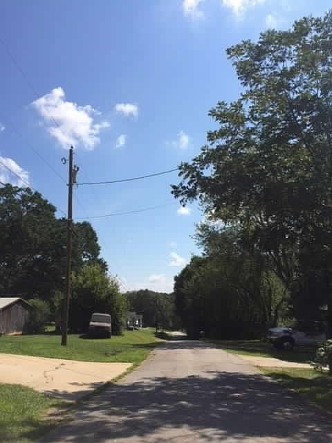 2nd image of 215 Newton Hill Rd