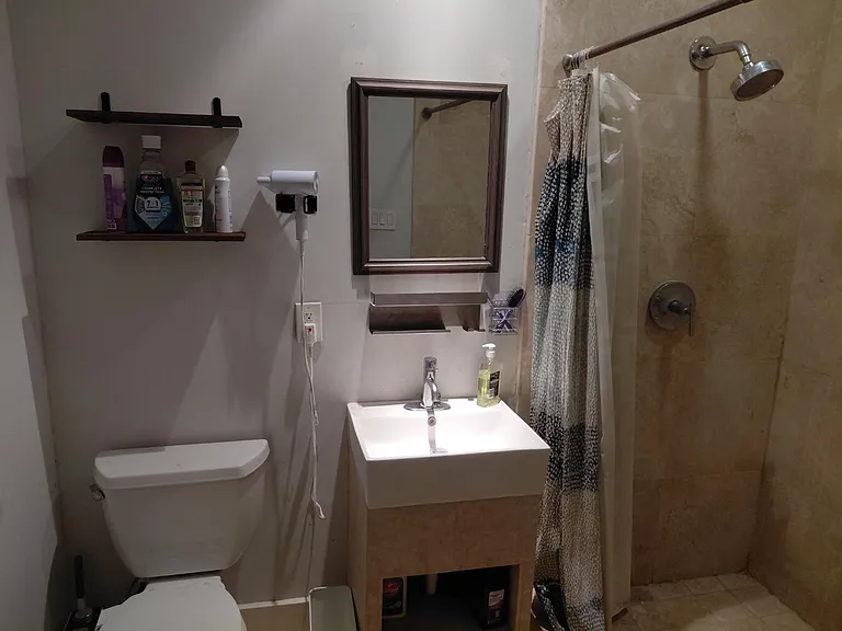 414 Peden St #A — Photo 12