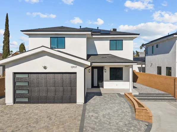 12937 W Kilikia Dr, North Hollywood, CA 91605