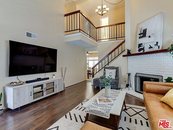 4th image of 4020 W 136th St
