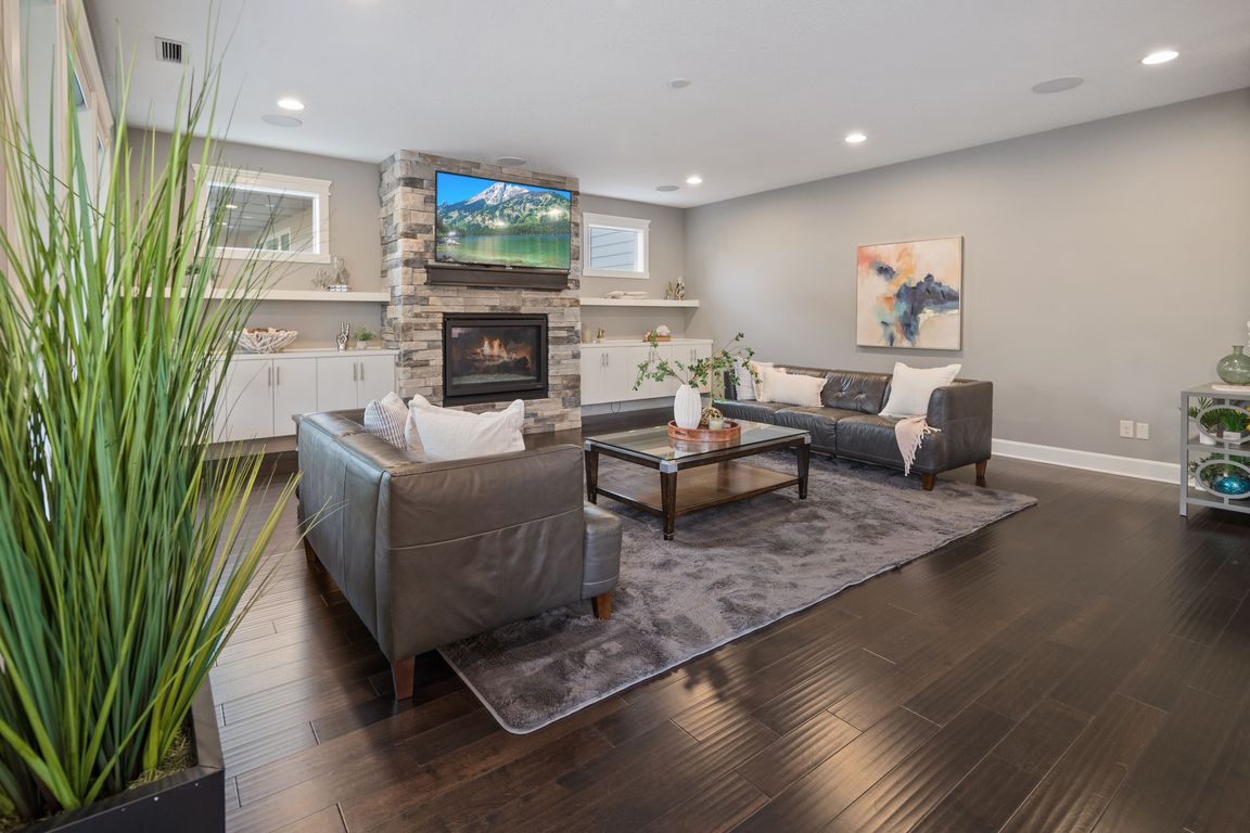 next background image