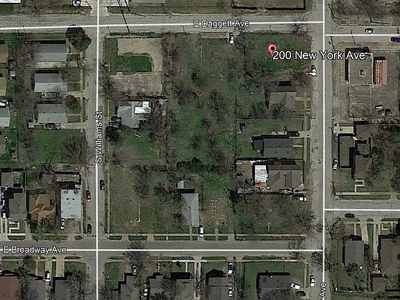 2nd image of 200 New York Ave