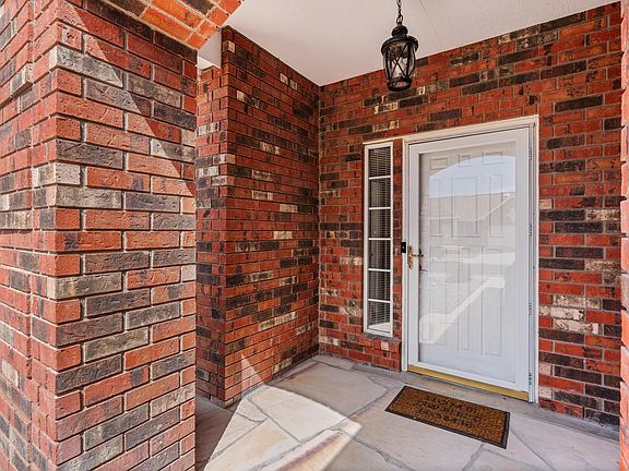 3rd image of 4405 Glencroft Ave NW