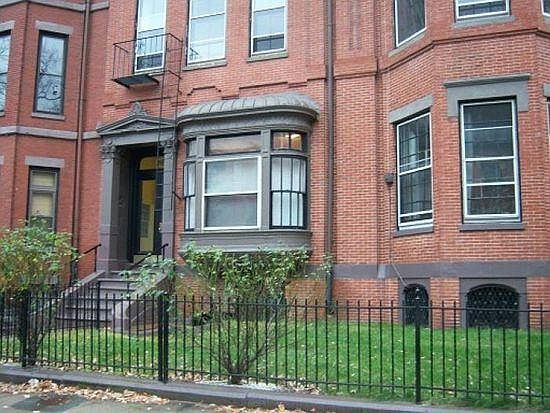2nd image of 387 Beacon St APT 2