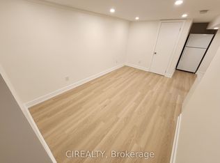188 Cherrywood Dr, Newmarket, ON L3Y2X8