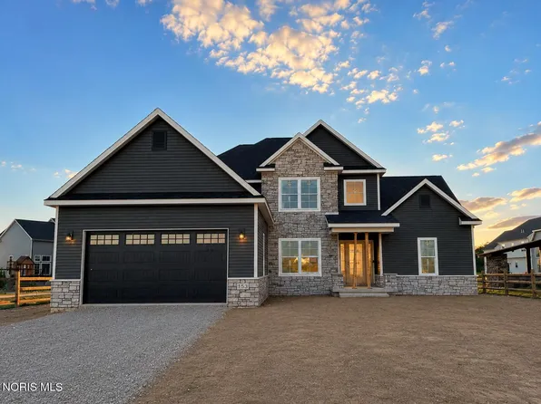 153 Barton Creek Dr, Perrysburg, OH 43551