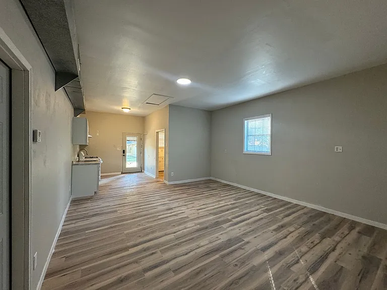 9434 Palmetto Ln — Photo 2