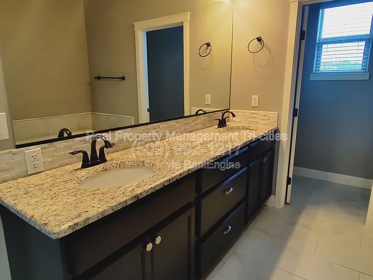 4801 Pinehurst Dr — Photo 15