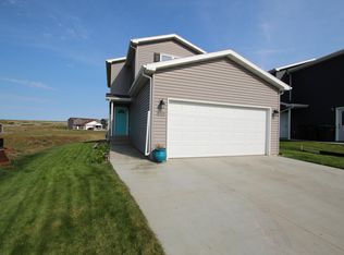 6939 Majestic Loop, Bismarck, ND 58504