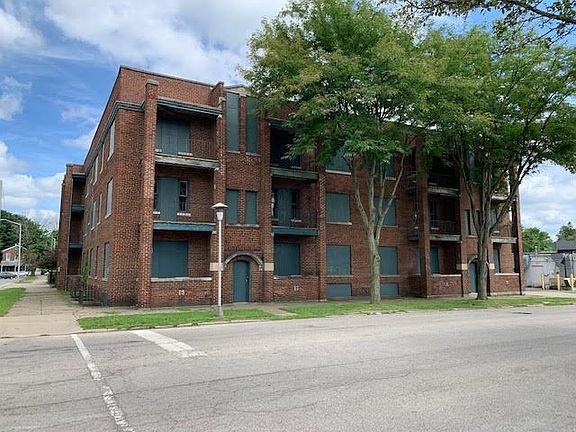2nd image of 21 N 15th St