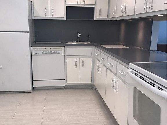 3rd image of 5701 Collins Ave APT 412