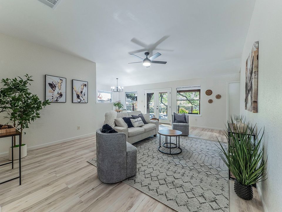 1st image of 907 Brook Meadow Trl