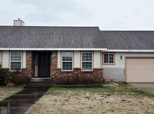 4223 Magnolia Rd, Fallon, NV 89406