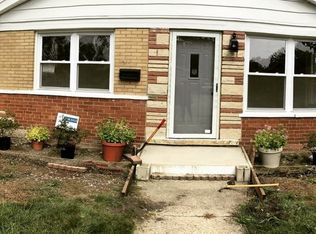 720 E 155th Ct, Phoenix, IL 60426