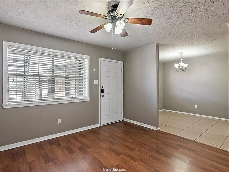 3906 Aspen St #E — Photo 5