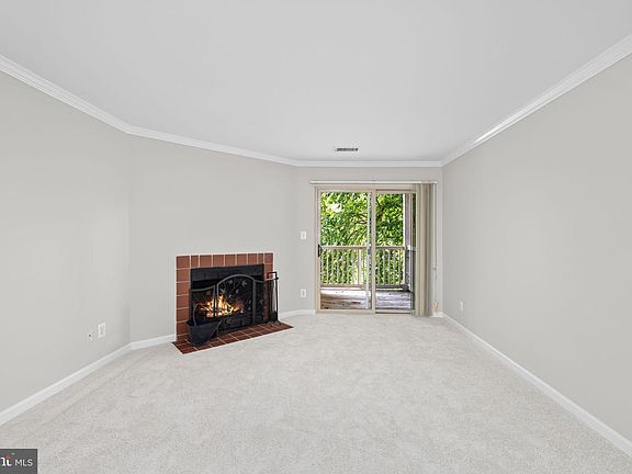 5th image of 1705 Ascot Way