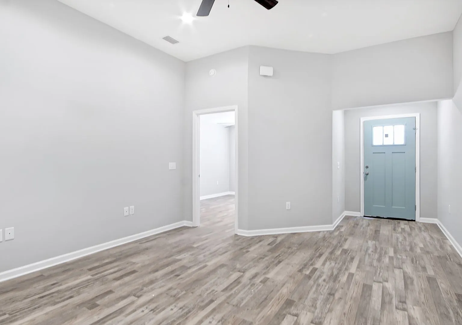 2742 Largo Ave. — Photo 1