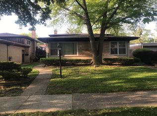 5311 Grove St, Skokie, IL 60077