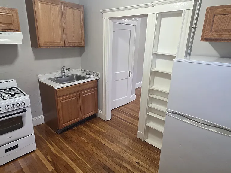 38 Estes St #12 — Photo 4