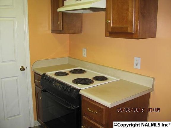 3rd image of 238 Travis Dr