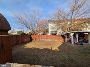 15 Leadbeater St, Alexandria, VA 22305