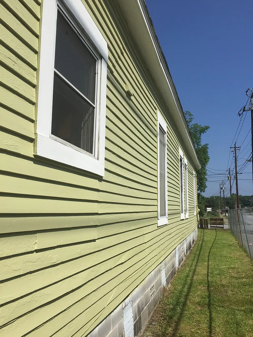 Total Electric** Midtown Columbus 3 or 4 Bedroom / 1 Bathroom House for Rent — Photo 3