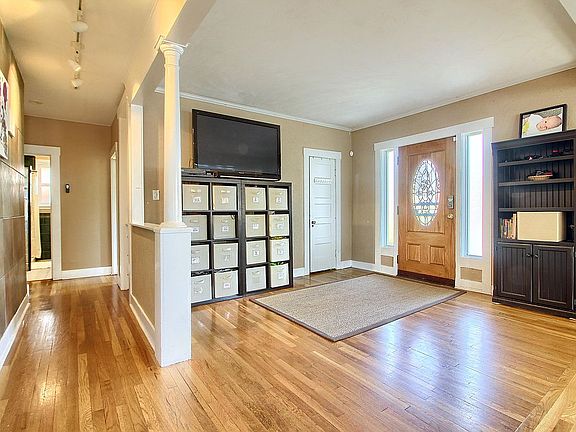 5th image of 3924 E 7th Avenue Pkwy