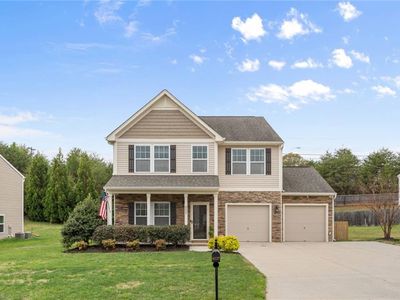 4227 Lochurst Dr, Pfafftown, NC, 27040