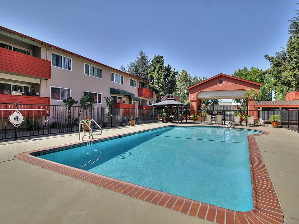 The Californian Apartments