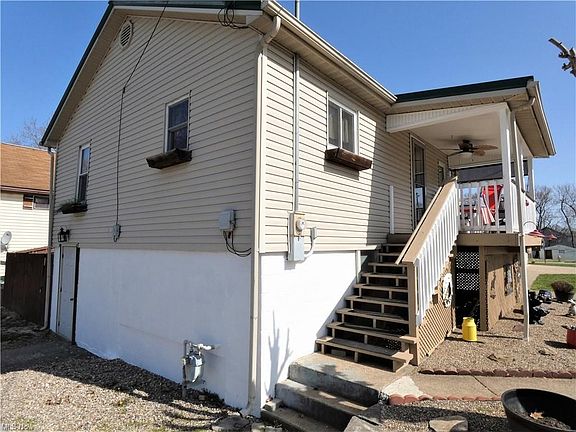 3rd image of 4424 15th Ave