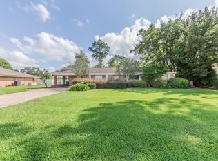202 E Bayou Pkwy, Lafayette, LA 70508
