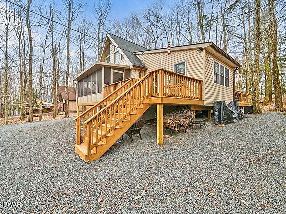 5th image of 88 Parkwood Dr