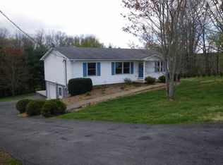 309 Lakeshore Rd, Bluff City, TN 37618